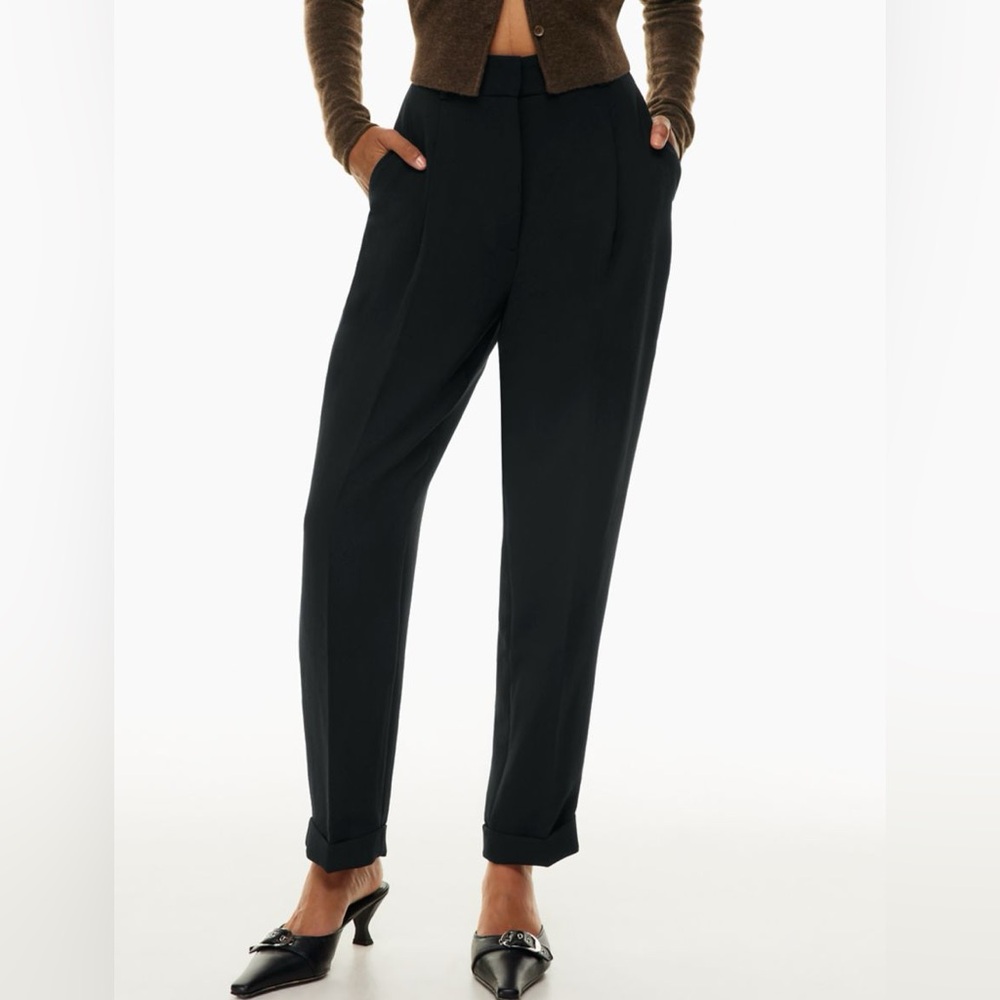 (SOLD) Aritzia Wilfred Dashwood Pant in Black